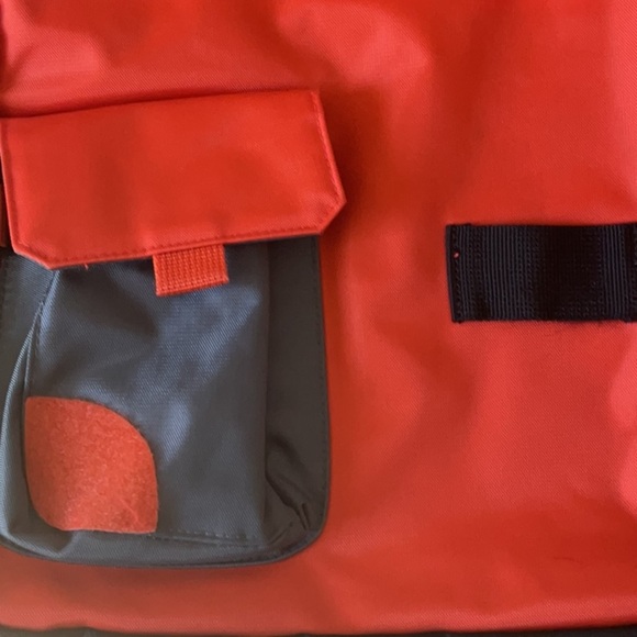 The gap  Red and Gray Men's Messenger Bag - Picture 3 of 8